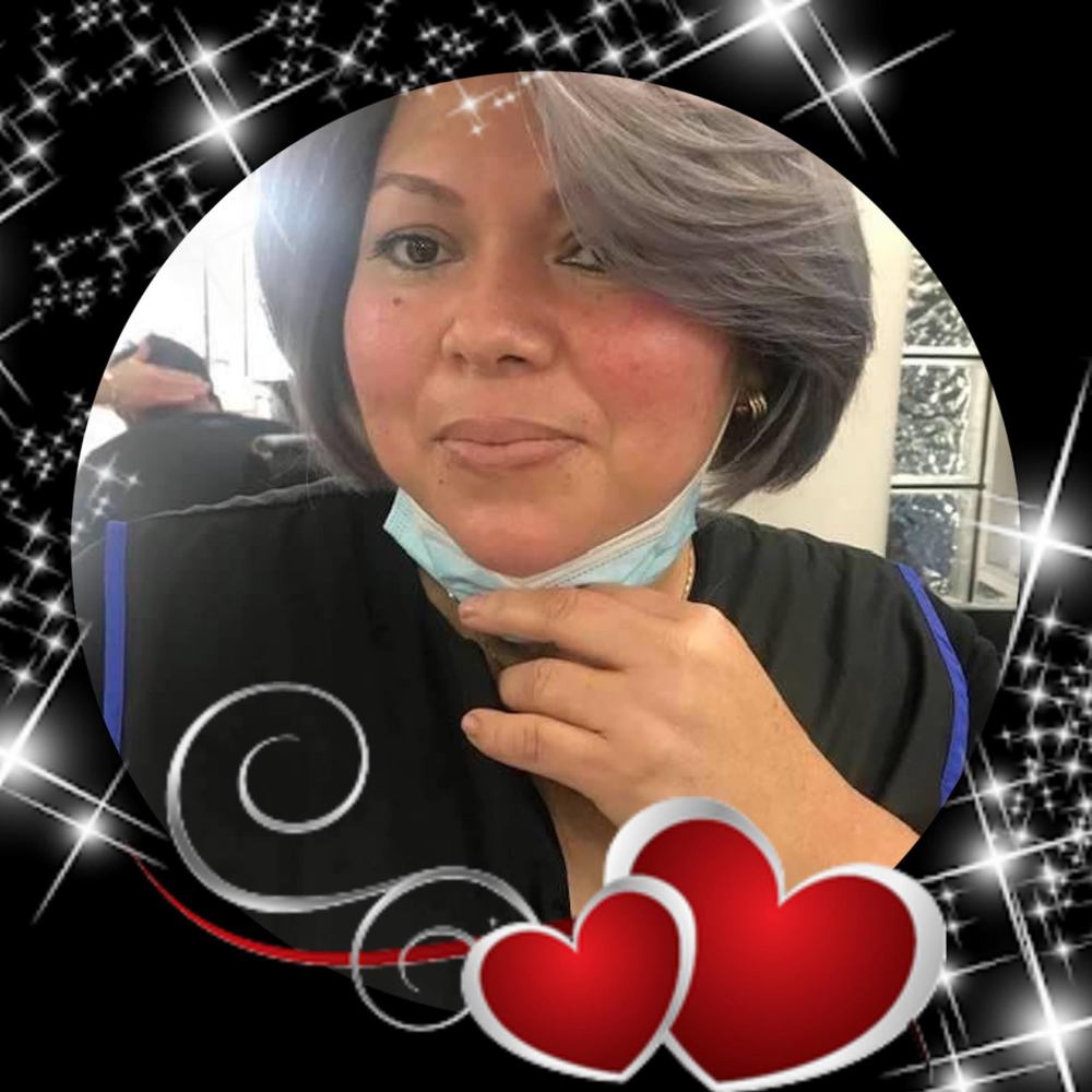 Meet your Posher, Yanira